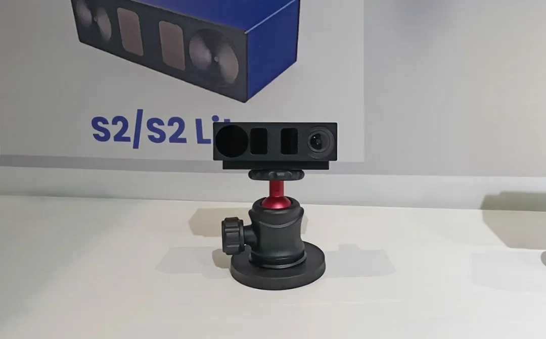640 (2)